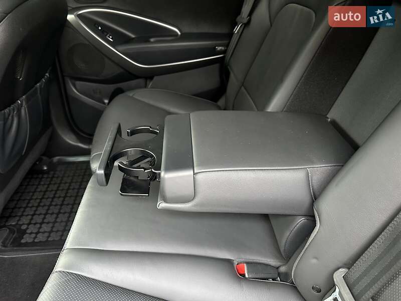 Внедорожник / Кроссовер Hyundai Grand Santa Fe 2015 в Хмельницком