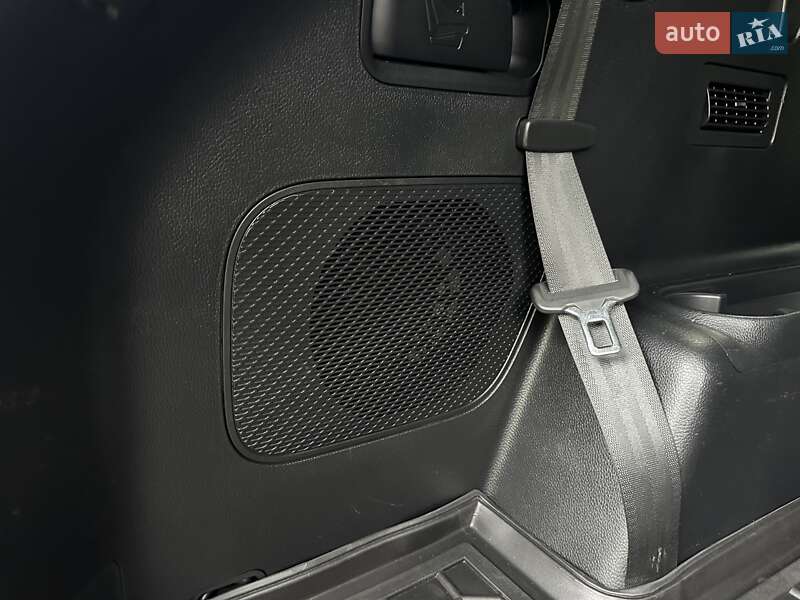 Внедорожник / Кроссовер Hyundai Grand Santa Fe 2015 в Хмельницком