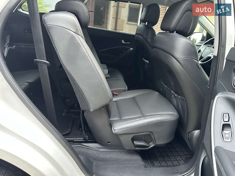 Внедорожник / Кроссовер Hyundai Grand Santa Fe 2015 в Хмельницком