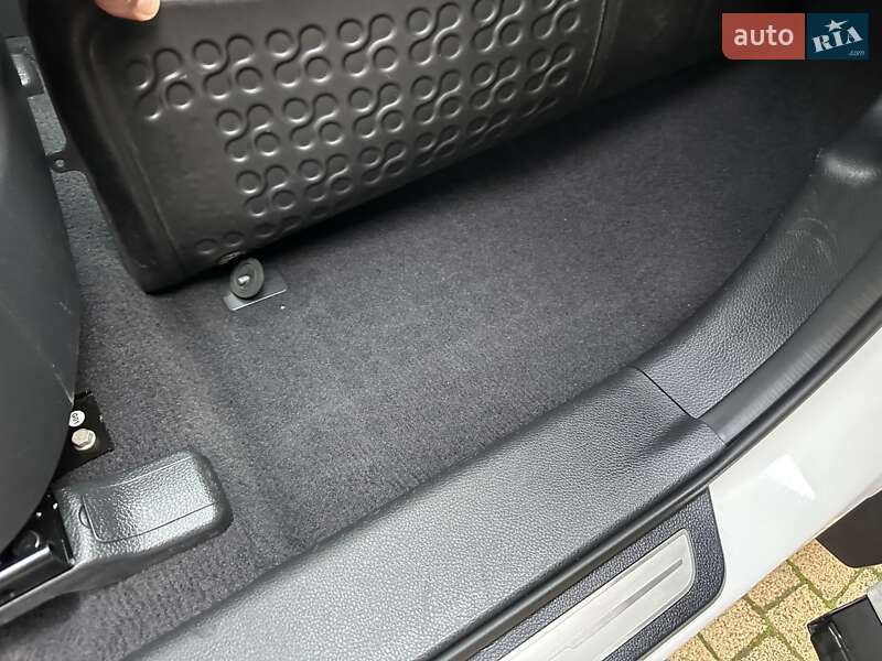 Внедорожник / Кроссовер Hyundai Grand Santa Fe 2015 в Хмельницком