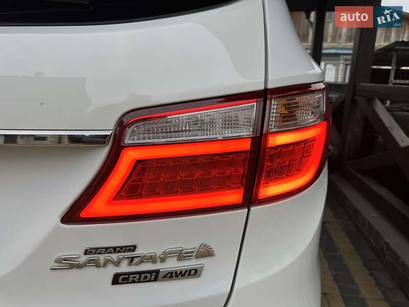 Внедорожник / Кроссовер Hyundai Grand Santa Fe 2015 в Хмельницком