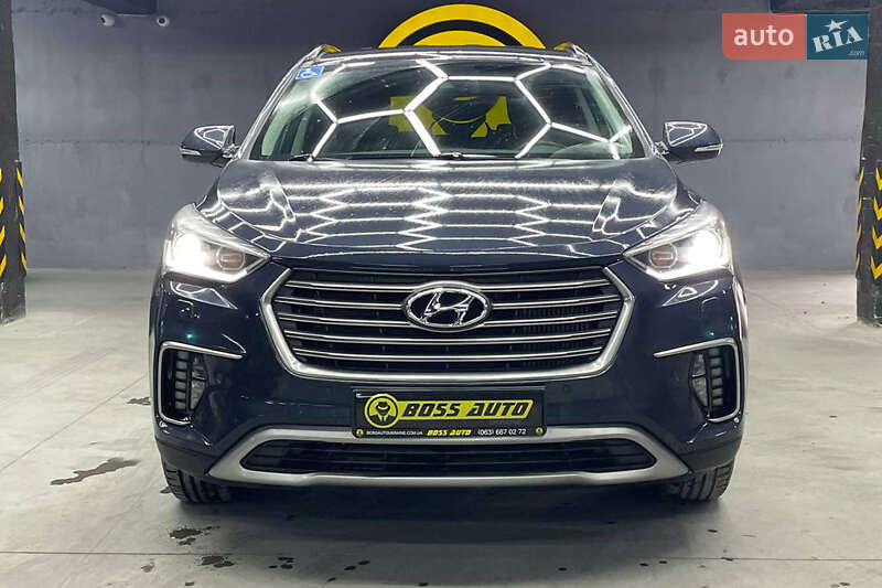Внедорожник / Кроссовер Hyundai Grand Santa Fe 2018 в Черновцах