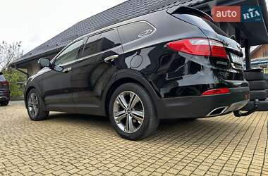 Внедорожник / Кроссовер Hyundai Grand Santa Fe 2015 в 