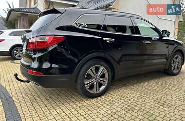 Внедорожник / Кроссовер Hyundai Grand Santa Fe 2015 в 