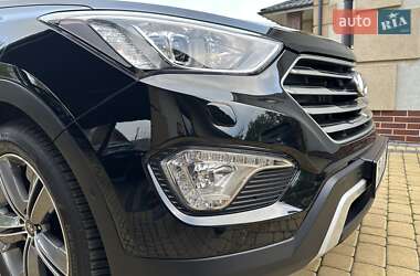 Внедорожник / Кроссовер Hyundai Grand Santa Fe 2015 в 