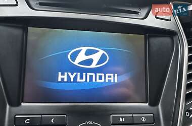 Внедорожник / Кроссовер Hyundai Grand Santa Fe 2015 в 
