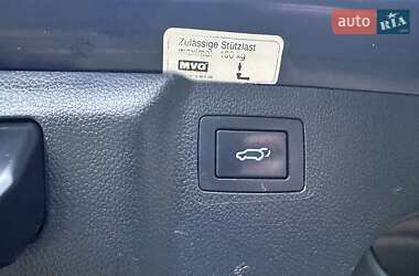 Внедорожник / Кроссовер Hyundai Grand Santa Fe 2015 в 