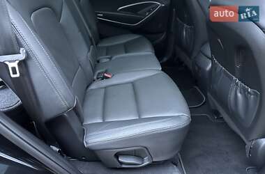 Внедорожник / Кроссовер Hyundai Grand Santa Fe 2015 в 