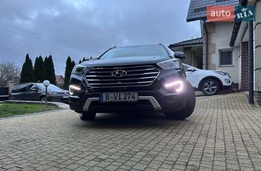 Внедорожник / Кроссовер Hyundai Grand Santa Fe 2015 в 