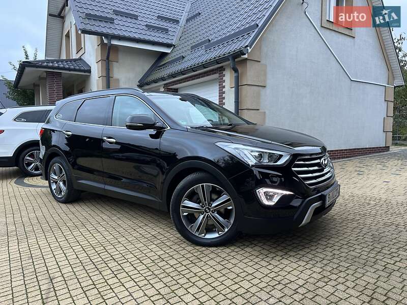 Hyundai Grand Santa Fe 2015