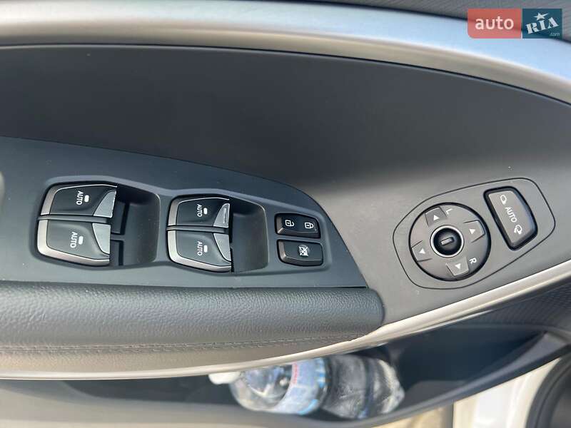 Внедорожник / Кроссовер Hyundai Grand Santa Fe 2019 в Львове