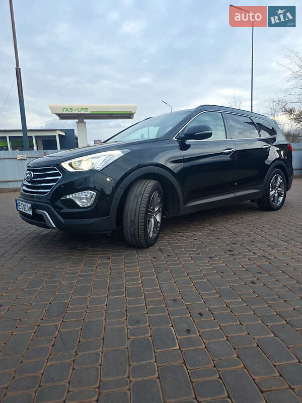 Внедорожник / Кроссовер Hyundai Grand Santa Fe 2014 в Кривом Роге