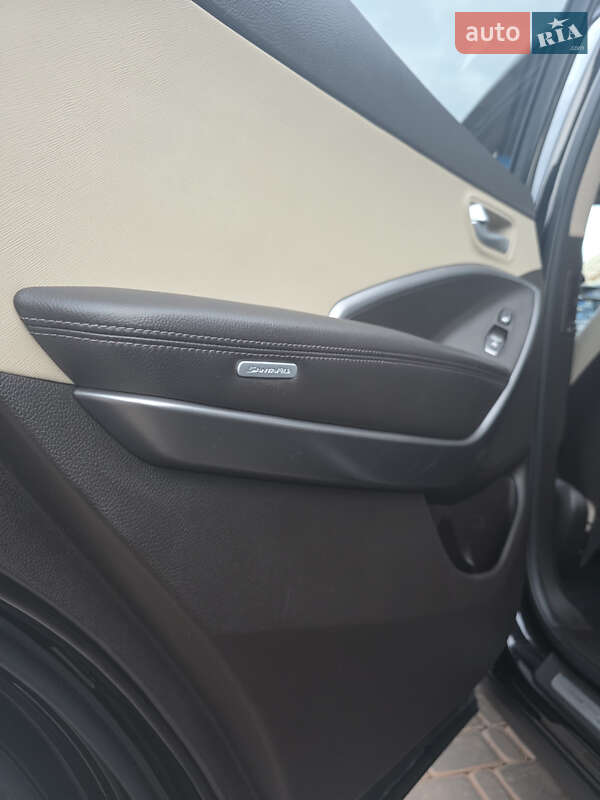 Внедорожник / Кроссовер Hyundai Grand Santa Fe 2014 в Кривом Роге