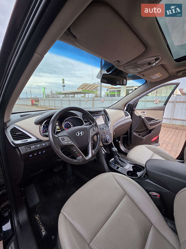 Внедорожник / Кроссовер Hyundai Grand Santa Fe 2014 в Кривом Роге