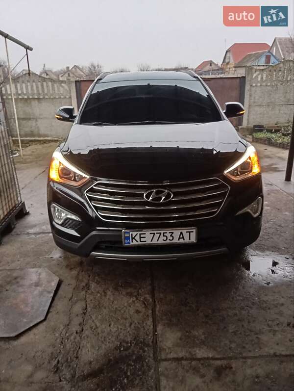 Внедорожник / Кроссовер Hyundai Grand Santa Fe 2015 в Каменском