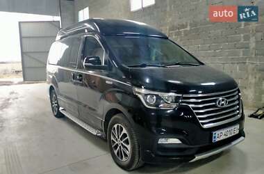 Минивэн Hyundai Grand Starex 2018 в 