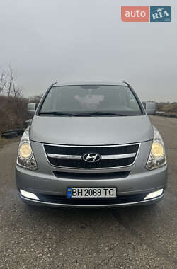 Мінівен Hyundai Grand Starex 2014 в Одесі