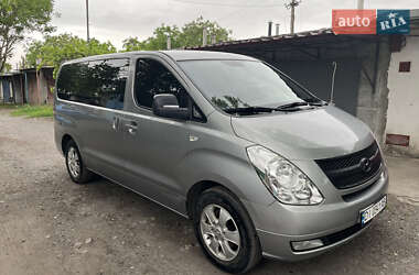 Минивэн Hyundai Grand Starex 2014 в Кривом Роге