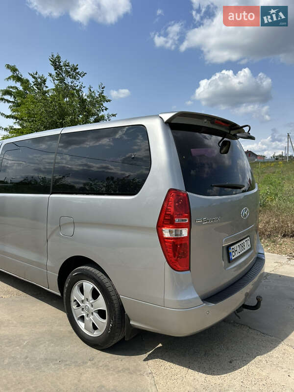 Мінівен Hyundai Grand Starex 2014 в Одесі