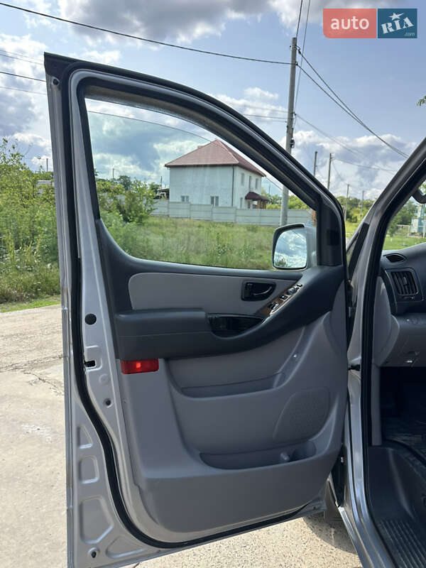 Мінівен Hyundai Grand Starex 2014 в Одесі