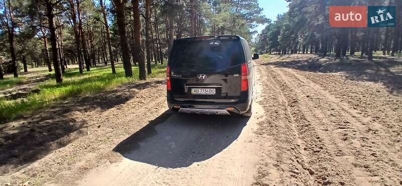 Минивэн Hyundai Grand Starex 2010 в Николаеве