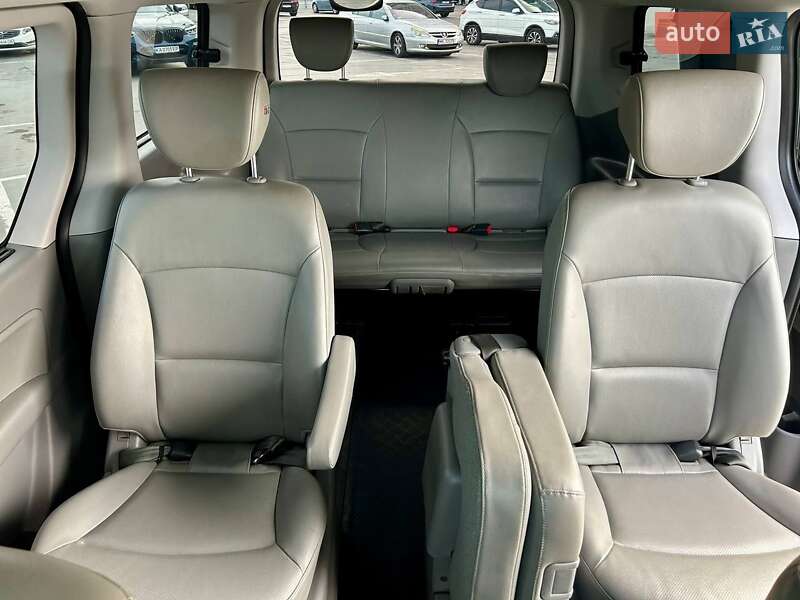 Минивэн Hyundai Grand Starex 2017 в Киеве фото 50 Минивэн Hyundai Grand Starex 2017 в Киеве