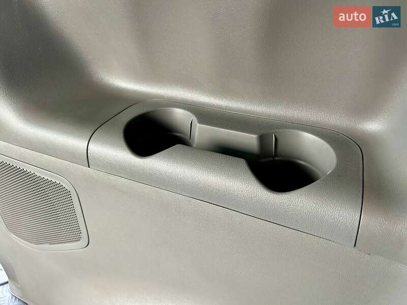 Минивэн Hyundai Grand Starex 2017 в Киеве фото 43 Минивэн Hyundai Grand Starex 2017 в Киеве