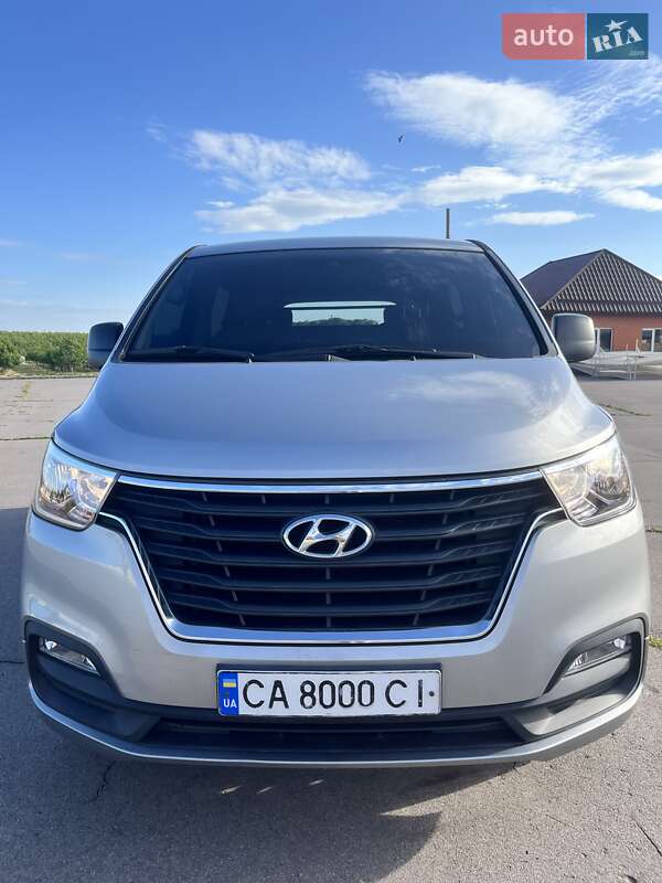 Мінівен Hyundai Grand Starex 2020 в Жашківу