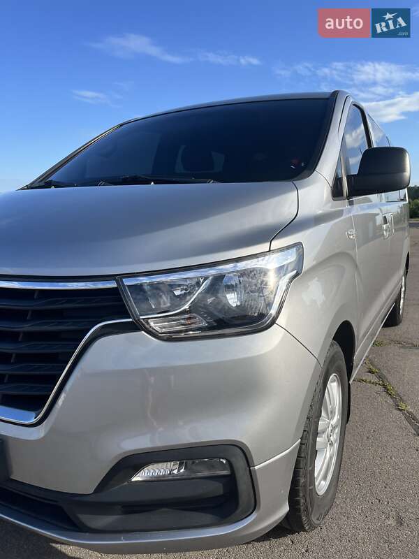 Мінівен Hyundai Grand Starex 2020 в Жашківу