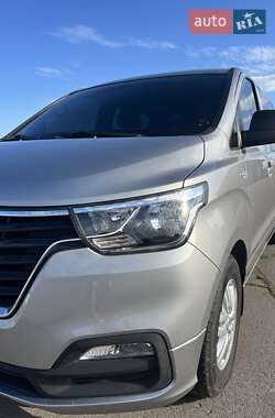 Минивэн Hyundai Grand Starex 2020 в 