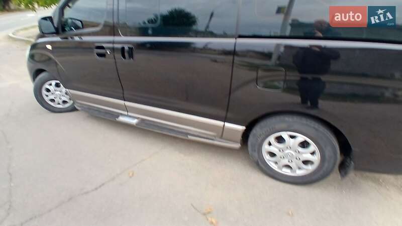Минивэн Hyundai Grand Starex 2010 в Николаеве