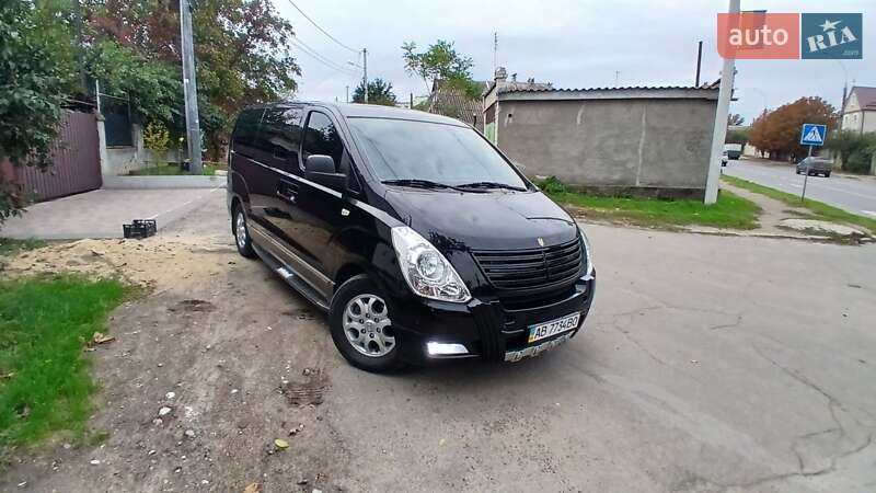 Минивэн Hyundai Grand Starex 2010 в Николаеве