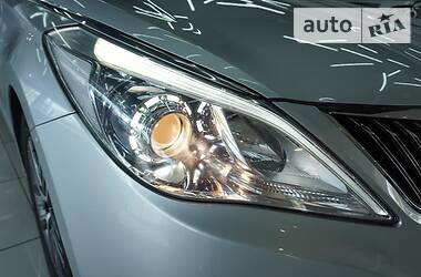 Седан Hyundai Grandeur 2013 в 