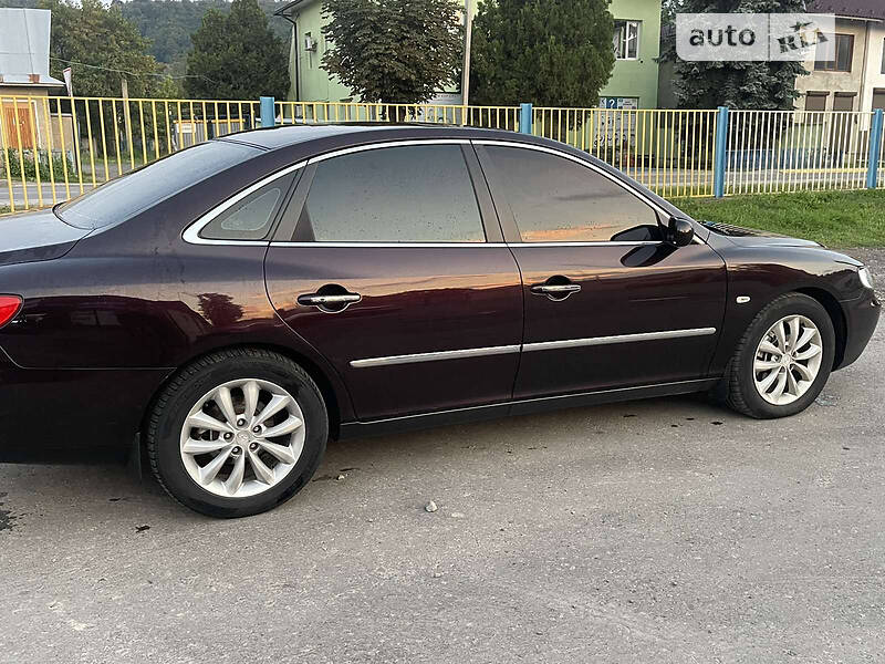 Седан Hyundai Grandeur 2007 в Вижнице