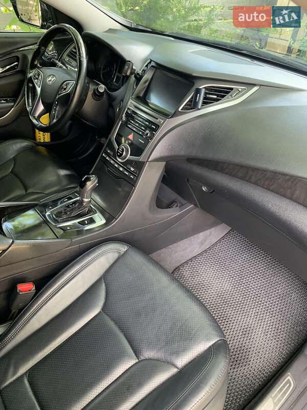 Седан Hyundai Grandeur 2016 в Одесі