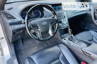 Седан Hyundai Grandeur 2015 в Одессе