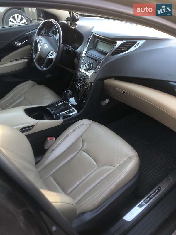 Седан Hyundai Grandeur 2013 в Києві фото 53 Седан Hyundai Grandeur 2013 в Києві