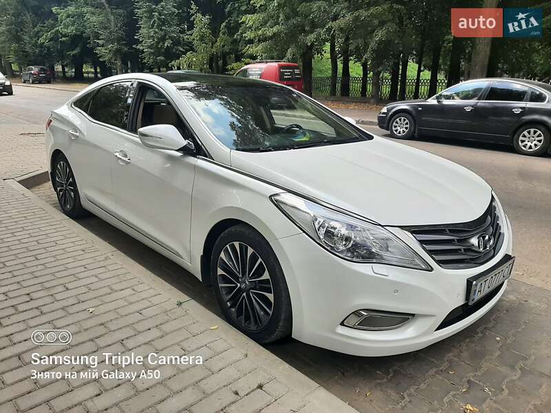 Седан Hyundai Grandeur 2013 в Ивано-Франковске