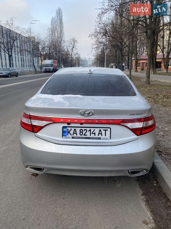 Седан Hyundai Grandeur 2013 в Києві