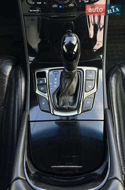 Седан Hyundai Grandeur 2011 в 