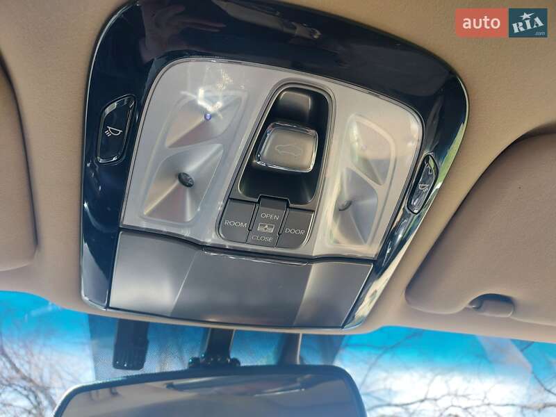 Седан Hyundai Grandeur 2011 в Києві