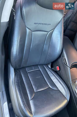 Седан Hyundai Grandeur 2015 в 