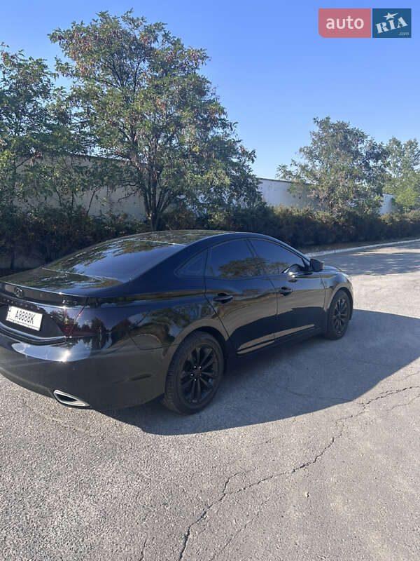 Седан Hyundai Grandeur 2012 в Днепре