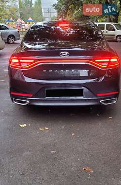 Седан Hyundai Grandeur 2017 в Миколаєві