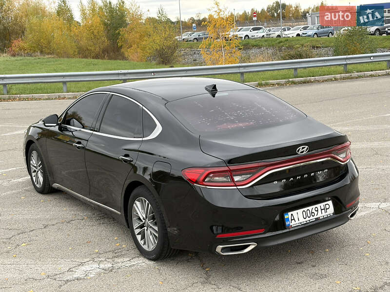 Седан Hyundai Grandeur 2017 в Киеве