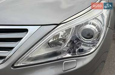 Седан Hyundai Grandeur 2012 в Полтаве