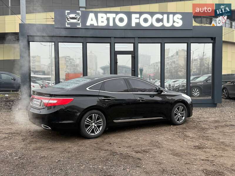 Седан Hyundai Grandeur 2013 в Києві