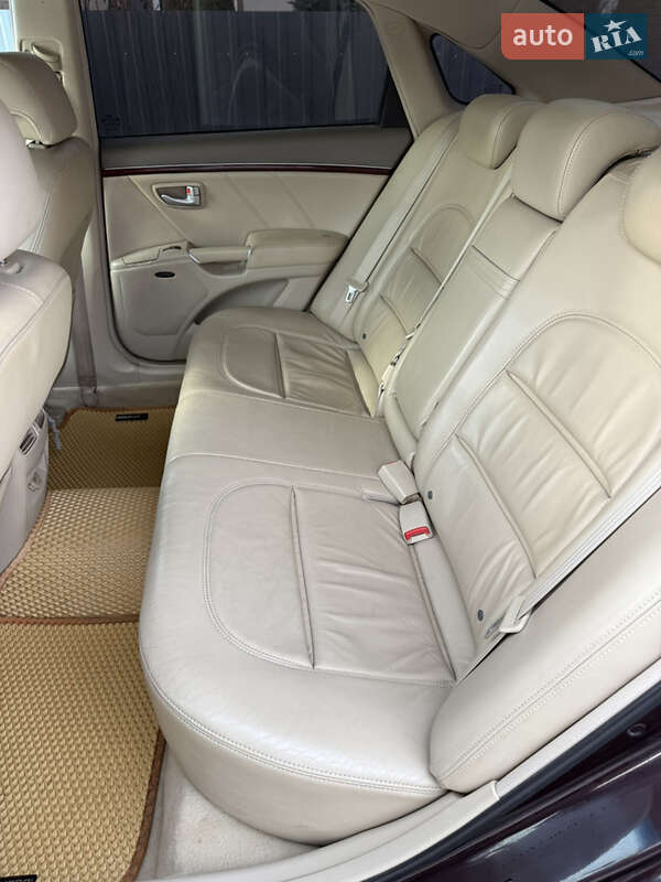 Седан Hyundai Grandeur 2007 в Вижнице