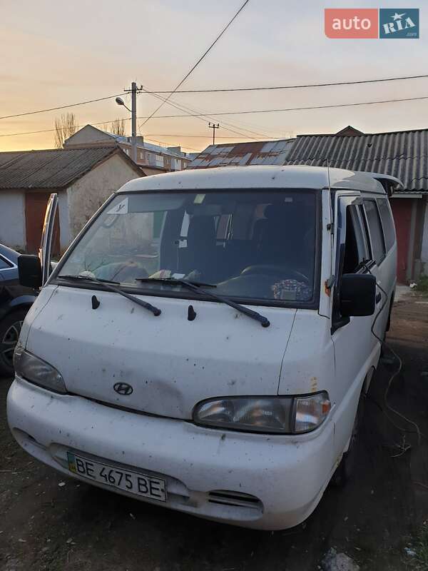 Hyundai H 100 1996 Hyundai H 100 1996