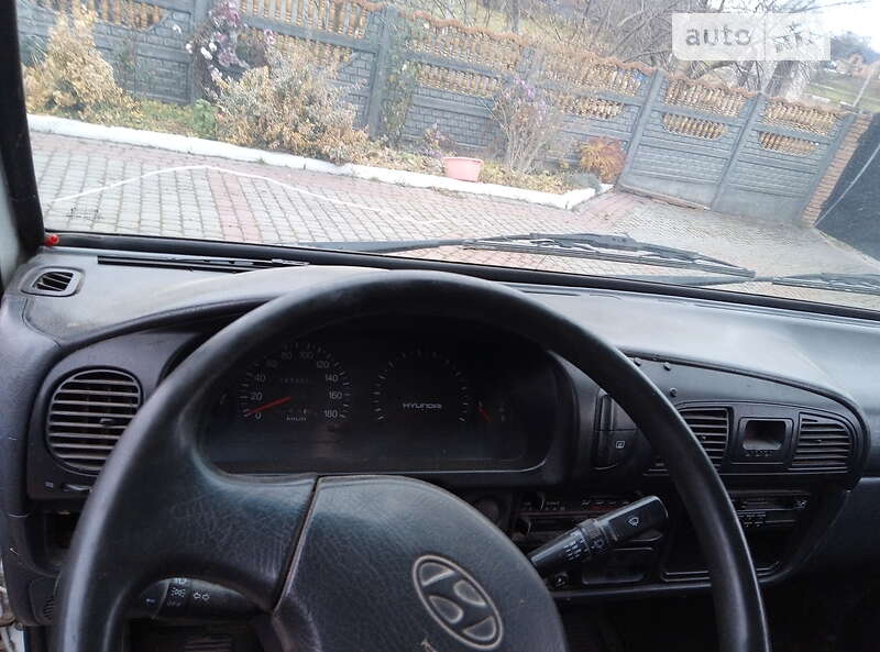 Грузовой фургон Hyundai H 100 1998 в Львове фото 4 Грузовой фургон Hyundai H 100 1998 в Львове